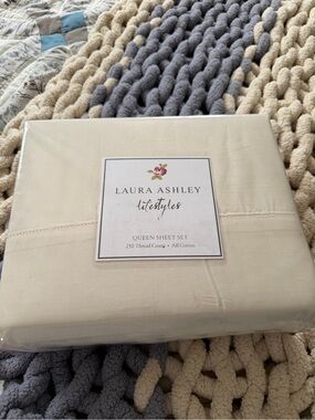 Laura Ashley Cream Cotton Queen Sheet Set